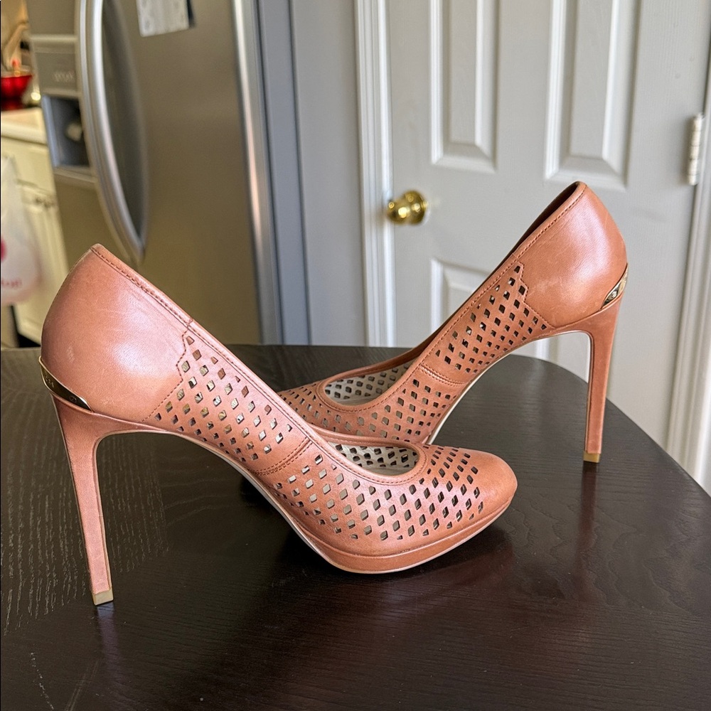 MICHAEL Michael Kors Florentine Laser-cut Leather Pumps In Brown and Tan - Picture 7 of 16